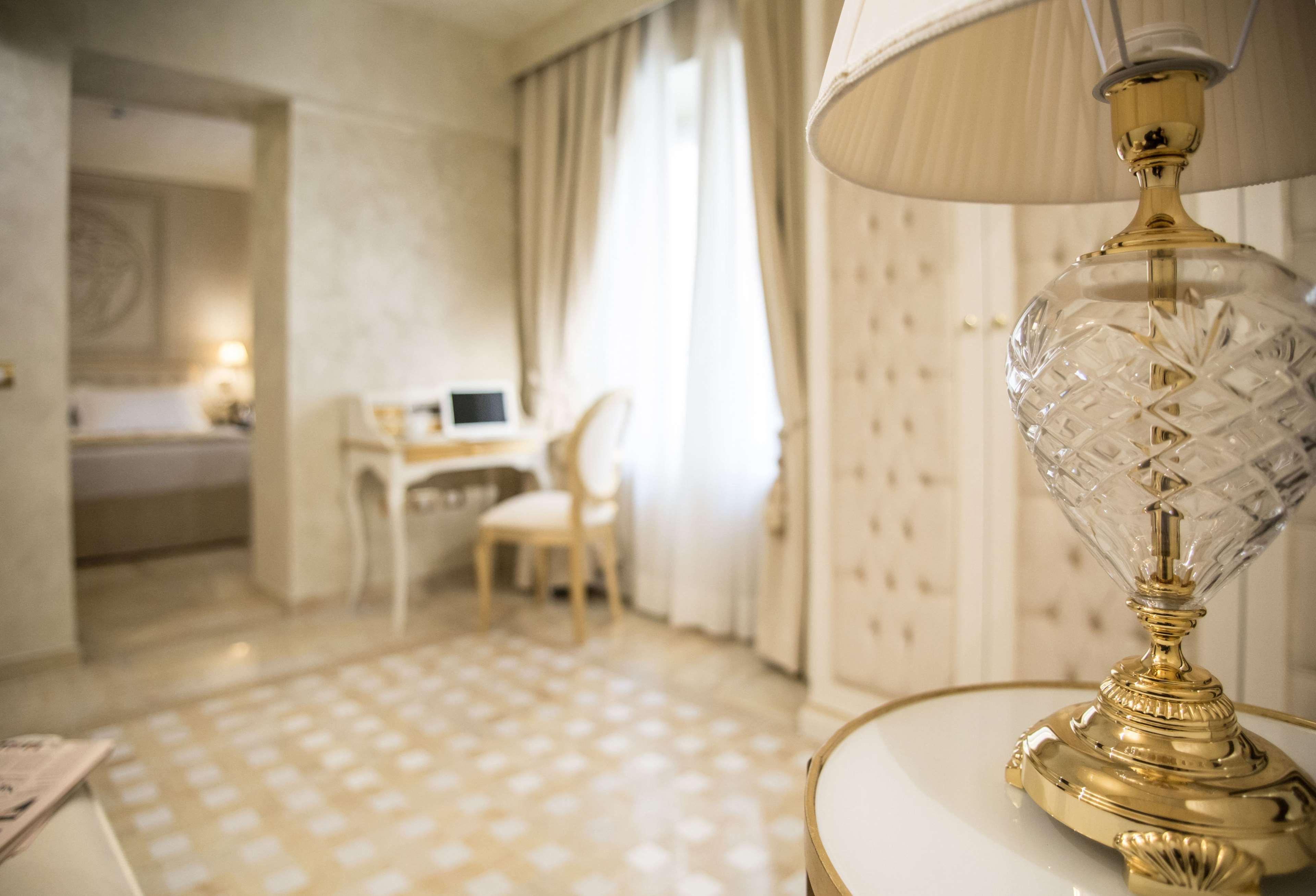 Best Western Premier Milano Palace Hotel Модена Экстерьер фото